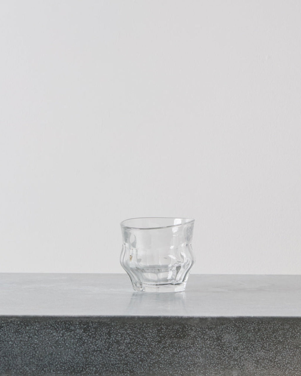 Ensemble London - Tipsy glass - Clear