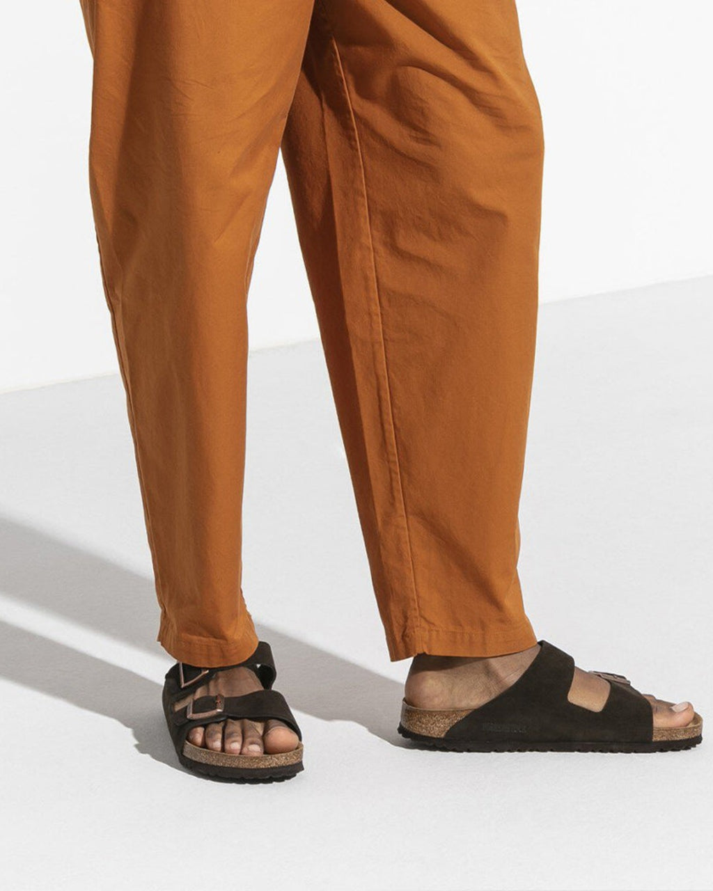 Birkenstock - Sandales Lit De Pied Souple Arizona - Mocha