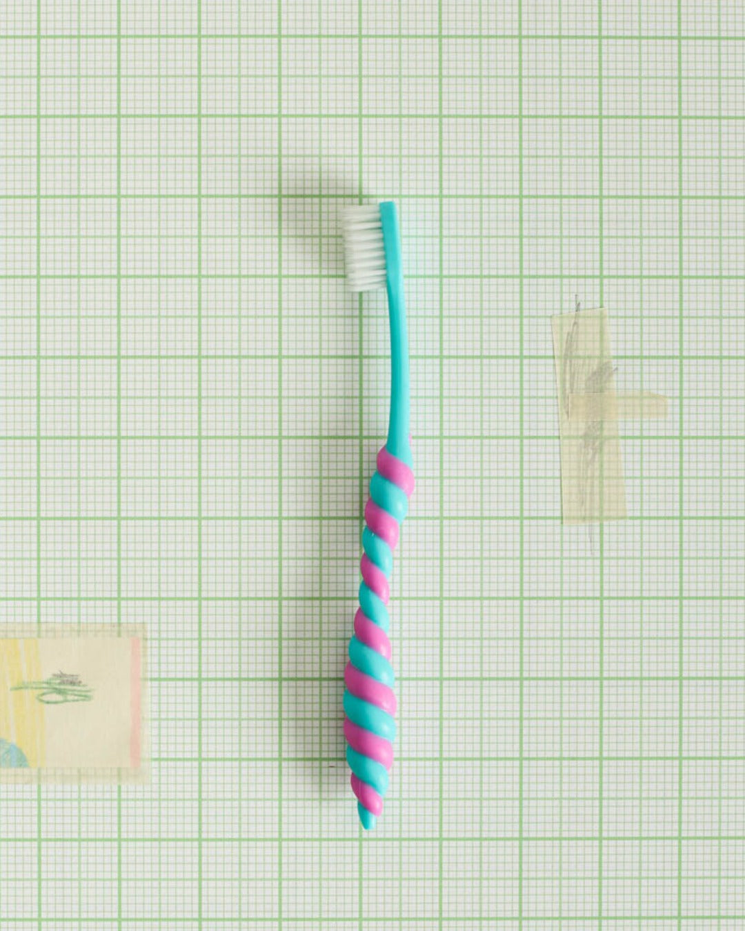 Twizzley - Toothbrush - Cyan & Magenta