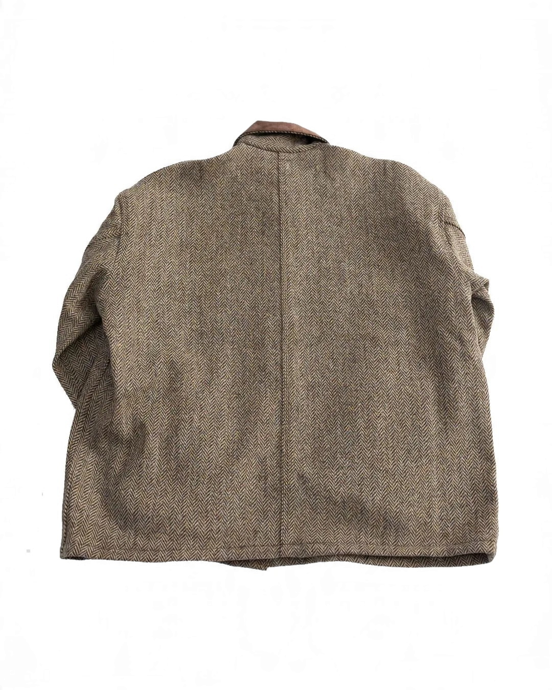 Vue arrière de la veste de travail OrSlow en laine Harris Tweed kaki à motif chevrons avec col en velours marron