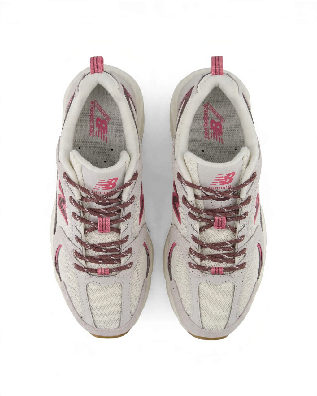 Baskets New Balance 530 Merci Paris gris matter avec détails roses et tige en mesh respirant, vue de dessus