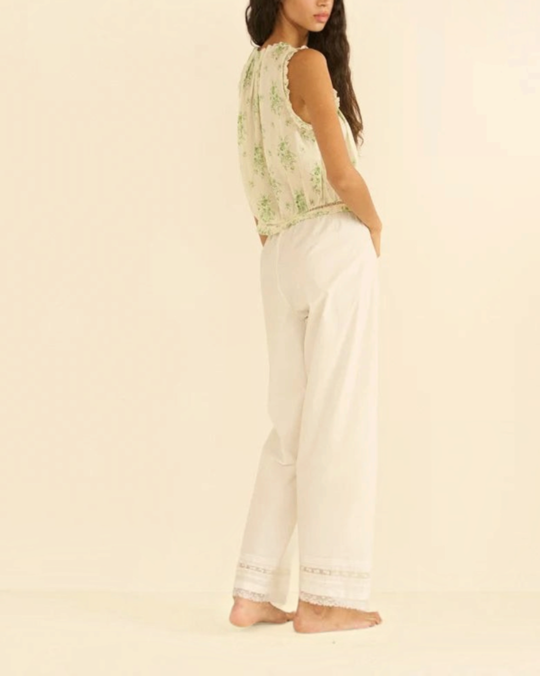 Sleeveless blouse Merci Paris Dôen in green organic cotton with floral pattern and picot lace trim