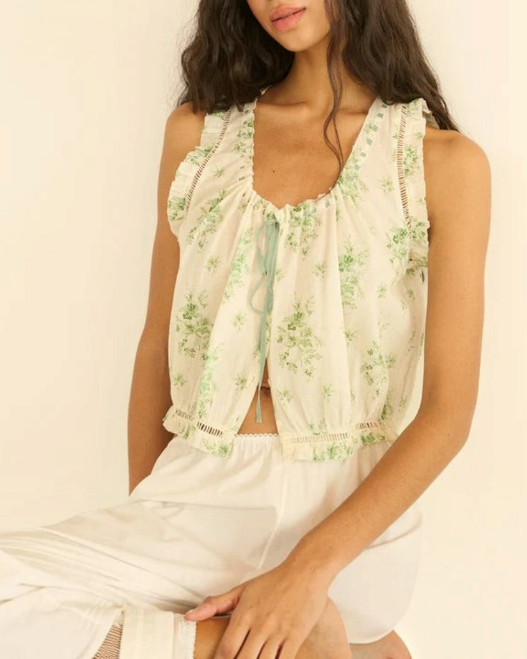 Blouse Dôen Traveler Merci Paris in white organic cotton voile with green floral print with details openwork