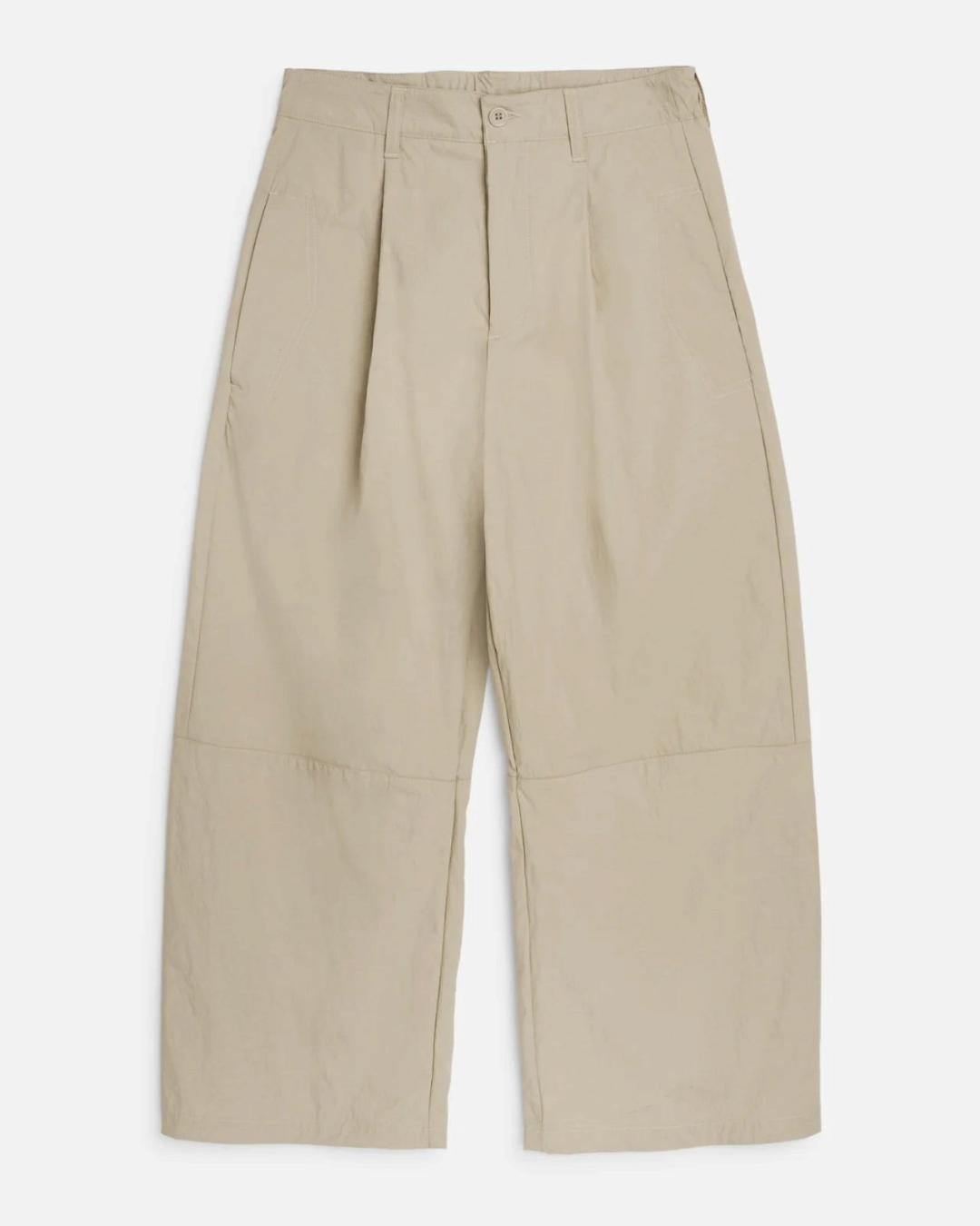 Pantalon ample Merci Paris YMC en toile de nylon beige avec plis sur le devant et coupe décontractée