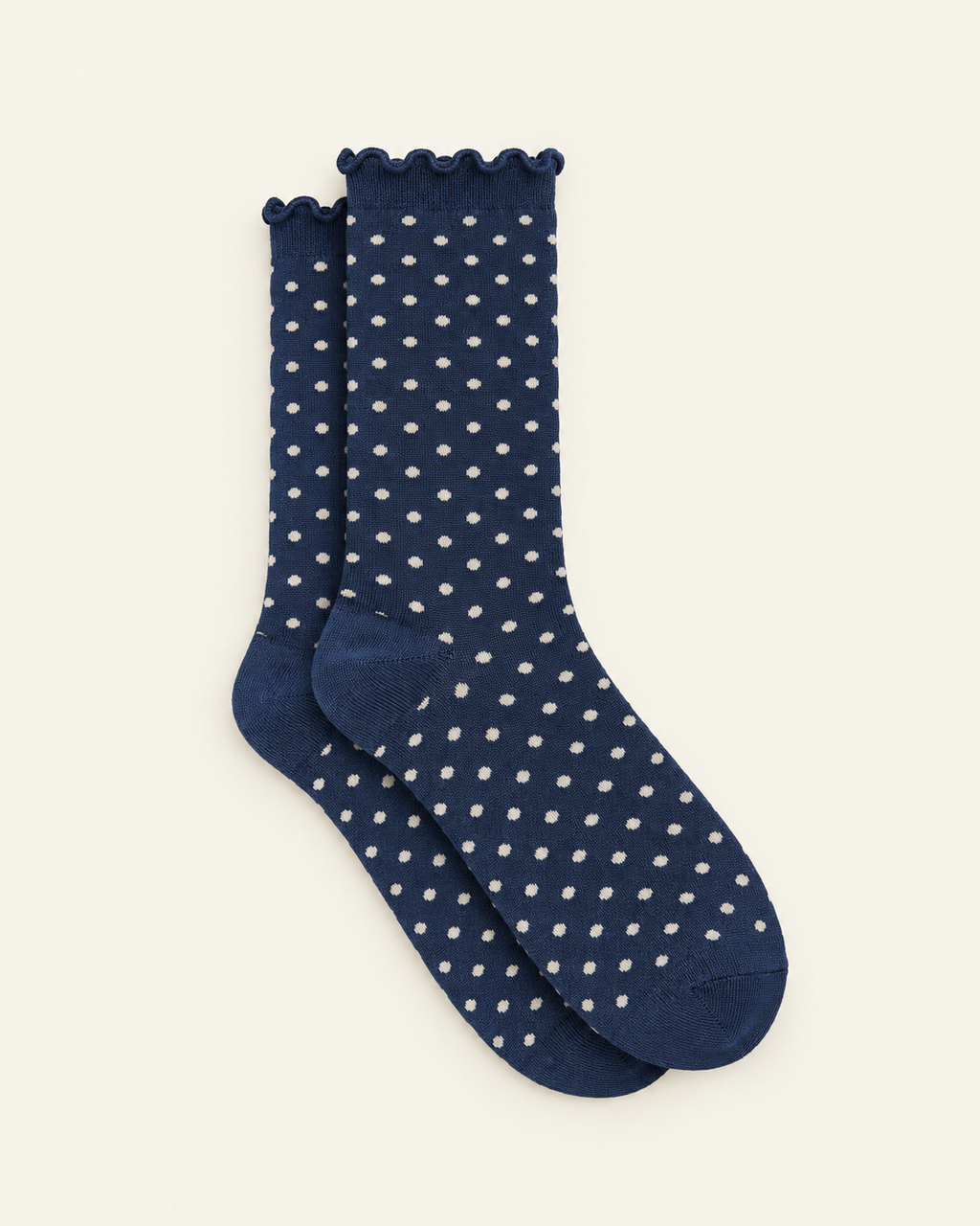 Beck Sondergaard - Chaussettes À Pois - Bleu Vanal Academy — paire en packshot sur fond écru
