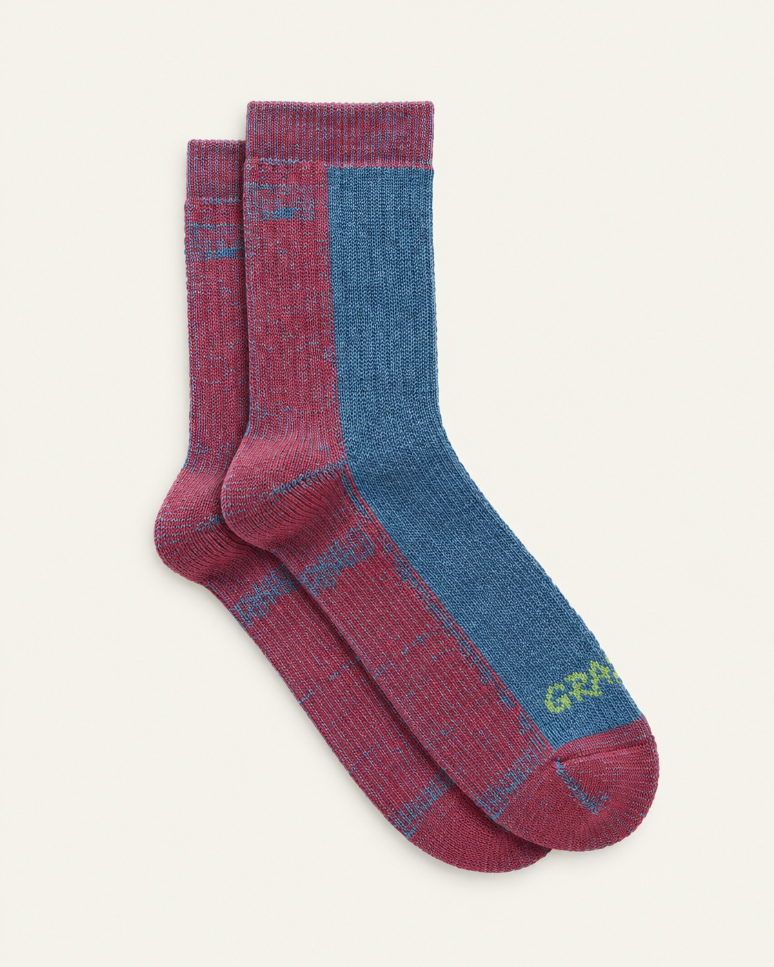 Gramicci - Chaussettes Laine Merinos  - Bleu/Rose — paire en packshot sur fond écru