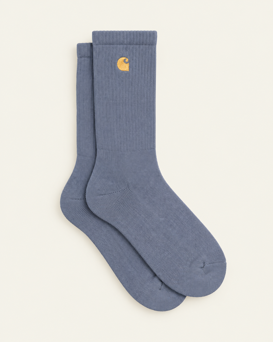 Carhartt Wip - Chaussettes Chase - Shady Blue & Doré — paire en packshot sur fond écru