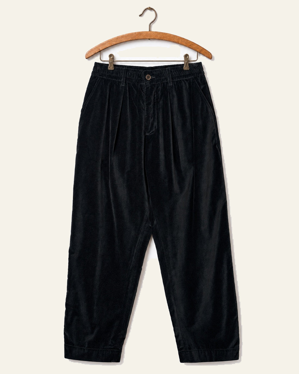 Universal Works - Pantalon Oxford Velours - Noir - sur cintre