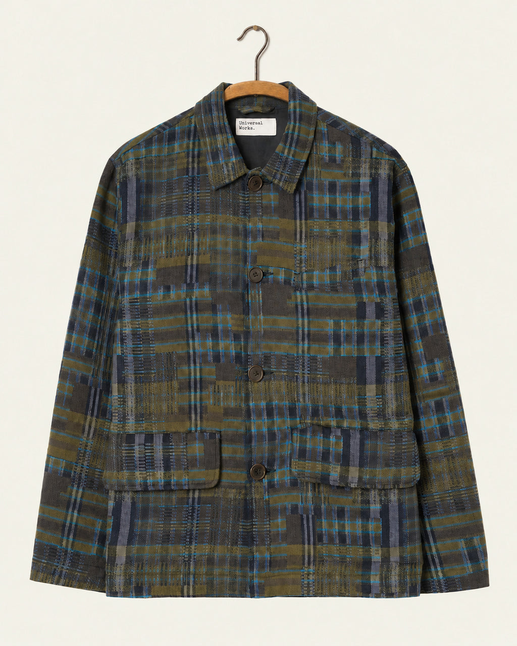 Universal Works - Veste Franck - Olive, vue de face sur cintre