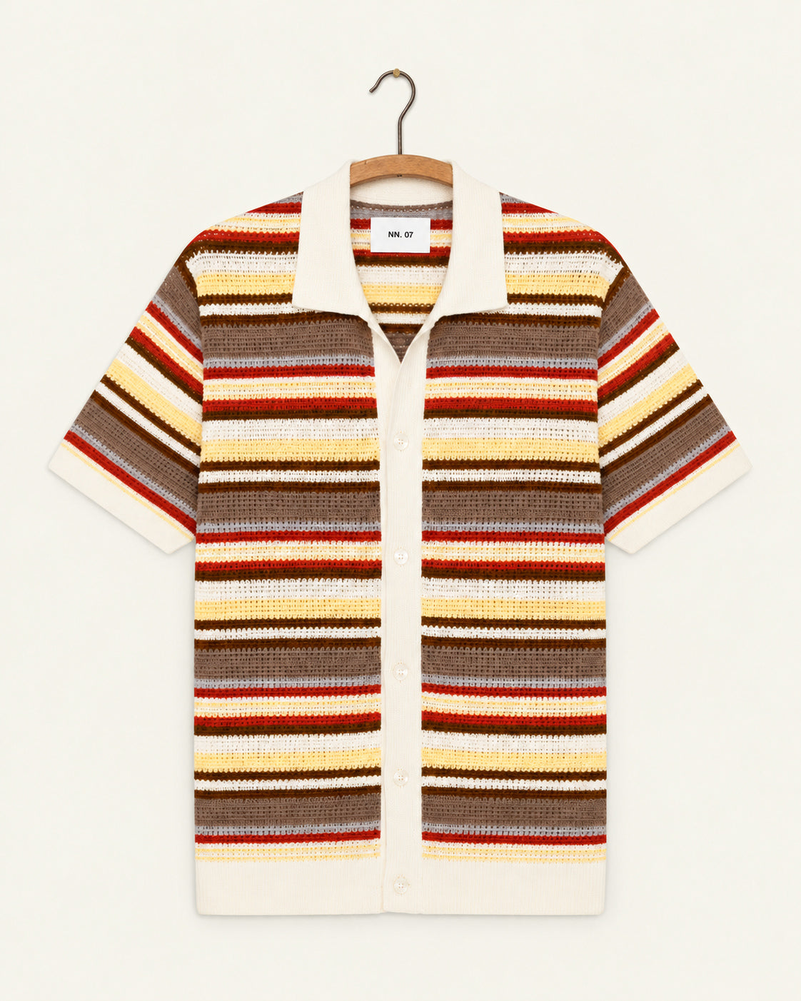 Nn07 - Cardigan Polo Lars - Ivoire, vue de face sur cintre