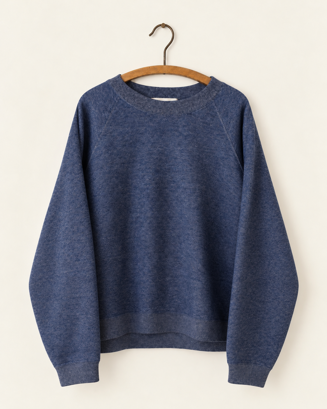 Sarahwear - Sweat Cecil - Bleu Bruyère, vue de face sur cintre