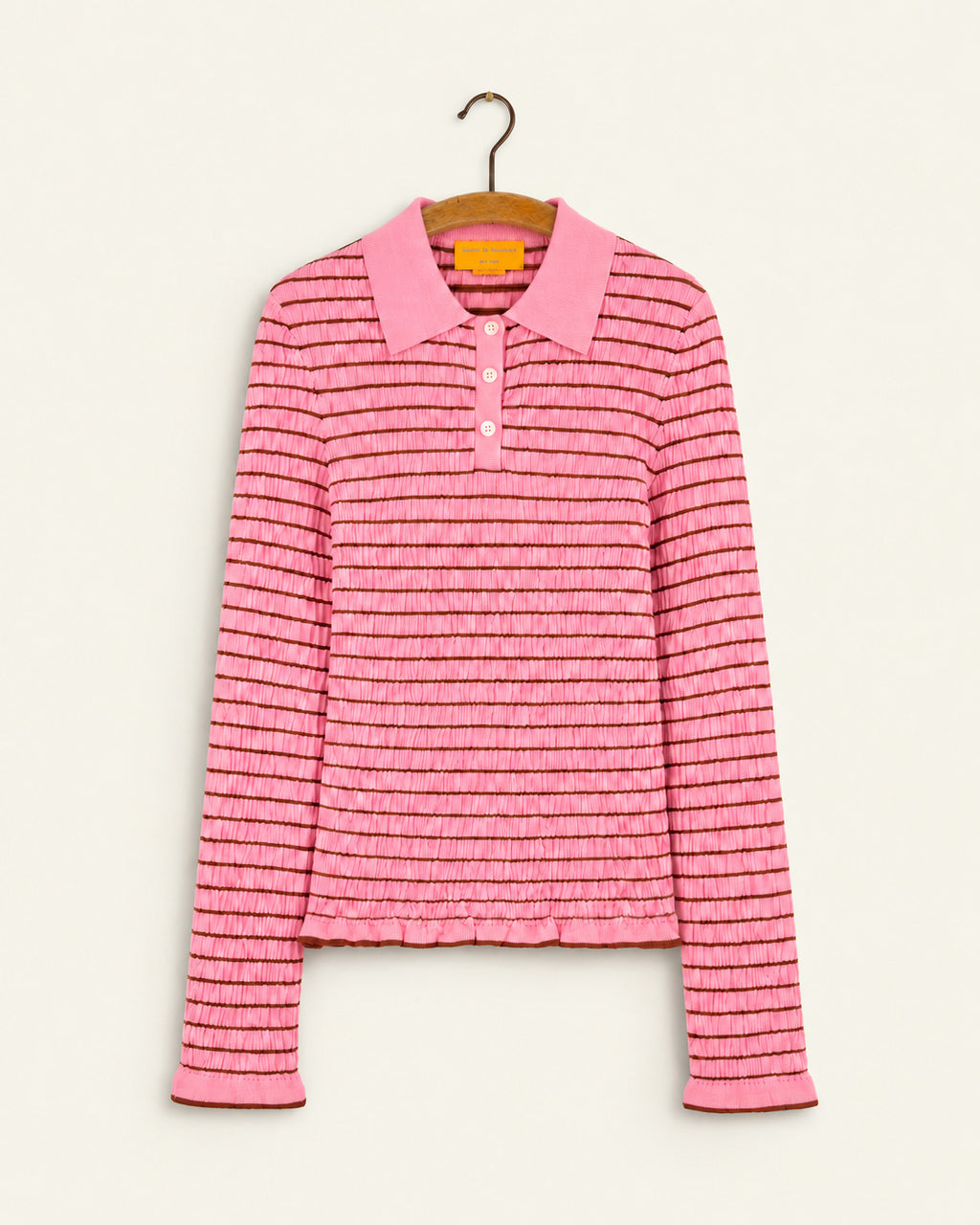 Guest In Residence - Polo Smocked Shrunken - Sprinkle & Burnt Sienna, vue de face sur cintre