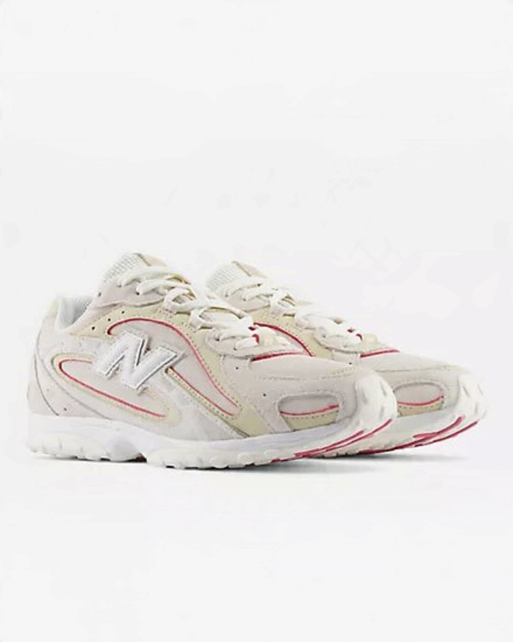 Baskets Merci Paris New Balance 204L couleur Sea Salt en daim et cuir avec logo N et détails rouges rétro